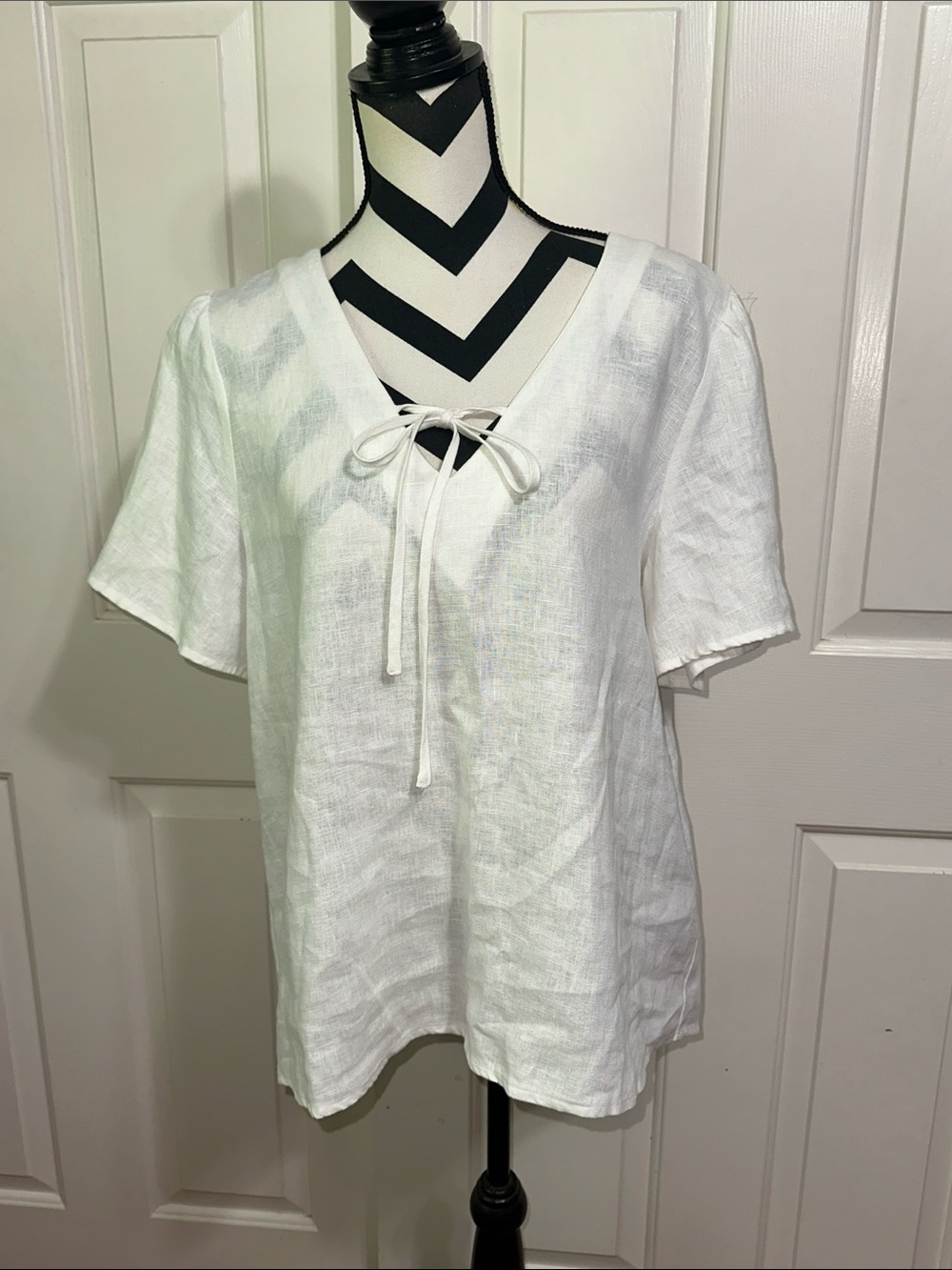 White Closet Elements White Tie-Neck Linen Top